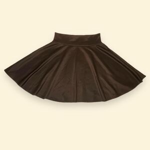 mini skirt in brown by johnny